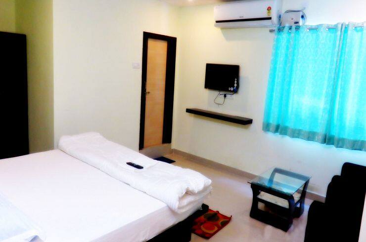 Wudstay Hitech City Main Road, Hyderabad 4